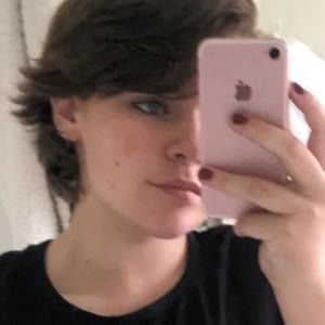 Meet your Posher, Cameron